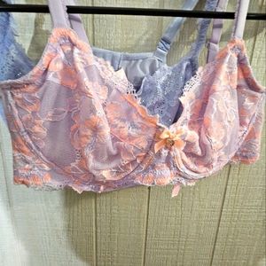 Two beautiful VS bras!